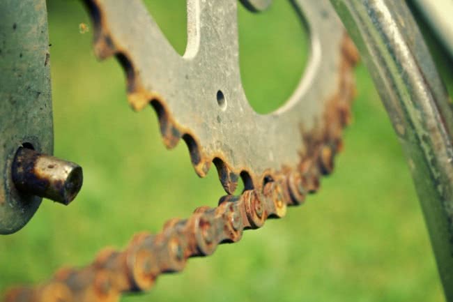 How to Clean A Rusty Bike Chain